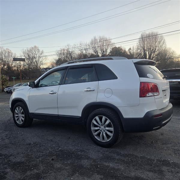 Kia Sorento EX V6 2WD 2011