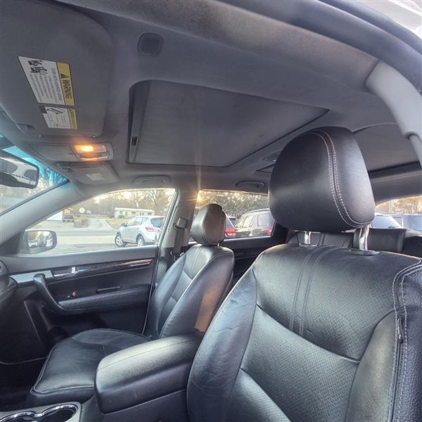 Kia Sorento EX V6 2WD 2011