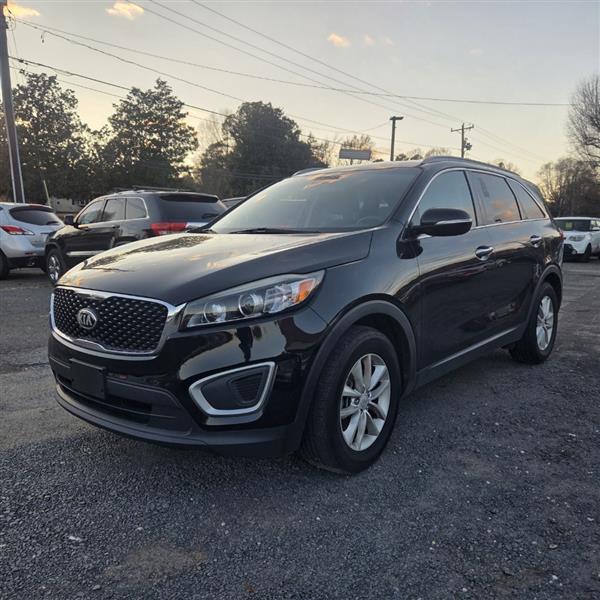Kia Sorento LX V6 2WD 2017