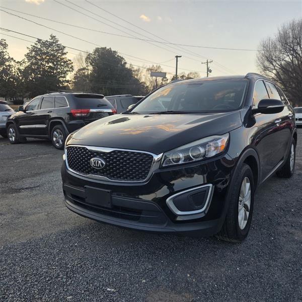 Kia Sorento LX V6 2WD 2017