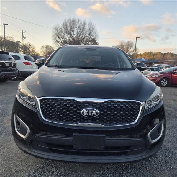 Kia Sorento LX V6 2WD 2017