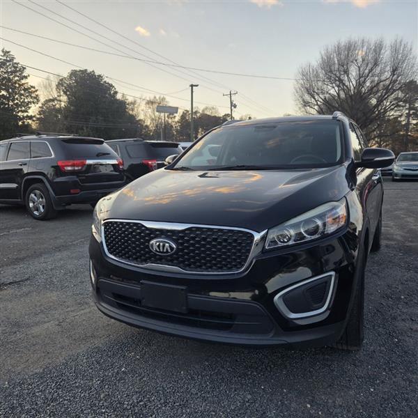 Kia Sorento LX V6 2WD 2017