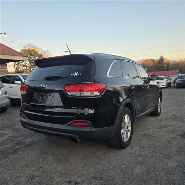 Kia Sorento LX V6 2WD 2017