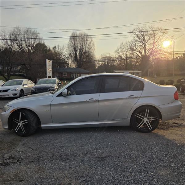 BMW 3-Series 328i 2009