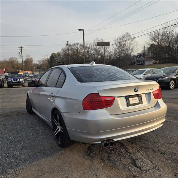 BMW 3-Series 328i 2009