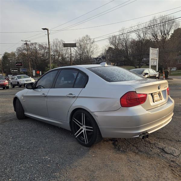 BMW 3-Series 328i 2009