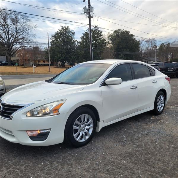 Nissan Altima 2.5 S 2013