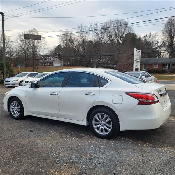 Nissan Altima 2.5 S 2013