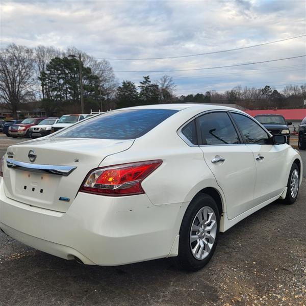 Nissan Altima 2.5 S 2013