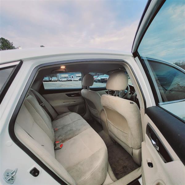 Nissan Altima 2.5 S 2013