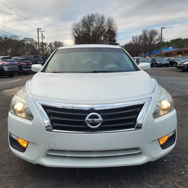 Nissan Altima 2.5 S 2013