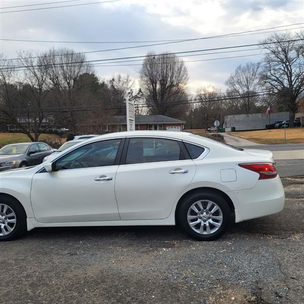 Nissan Altima 2.5 S 2013