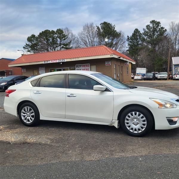 Nissan Altima 2.5 S 2013