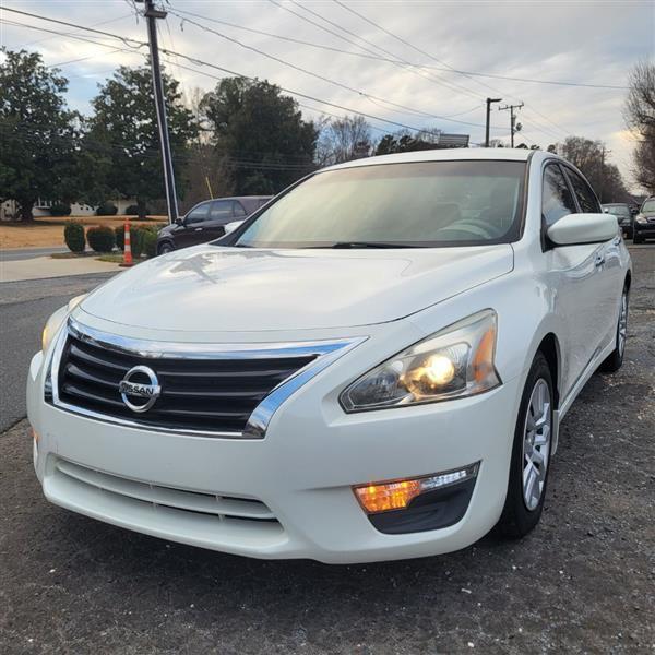 Nissan Altima 2.5 S 2013