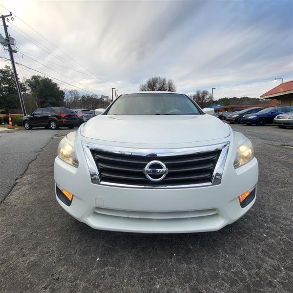 Nissan Altima 2.5 S 2013
