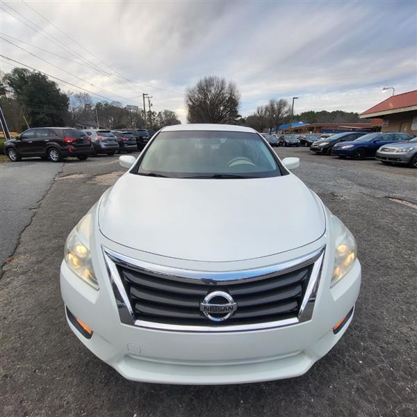 Nissan Altima 2.5 S 2013
