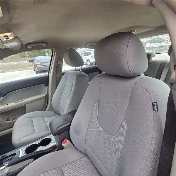 Ford Fusion SE 2012