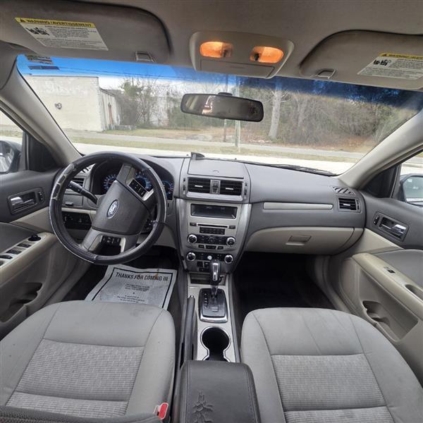 Ford Fusion SE 2012