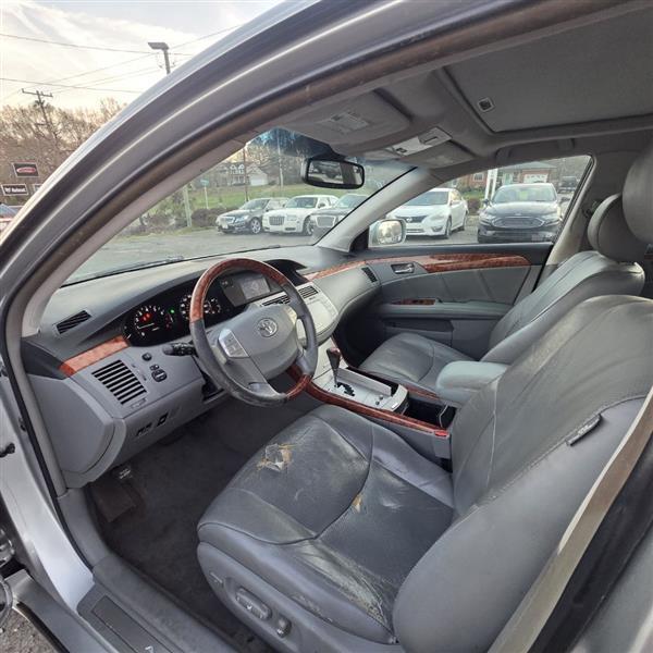 Toyota Avalon XL 2007