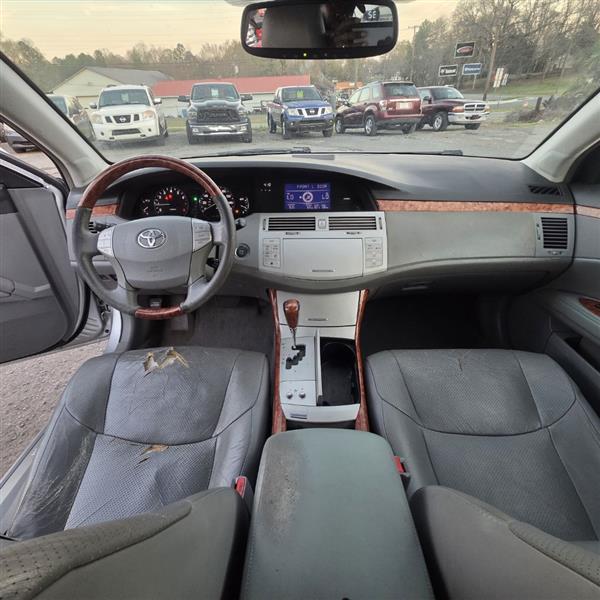 Toyota Avalon XL 2007