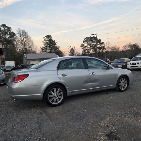 Toyota Avalon XL 2007