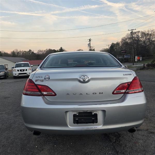 Toyota Avalon XL 2007