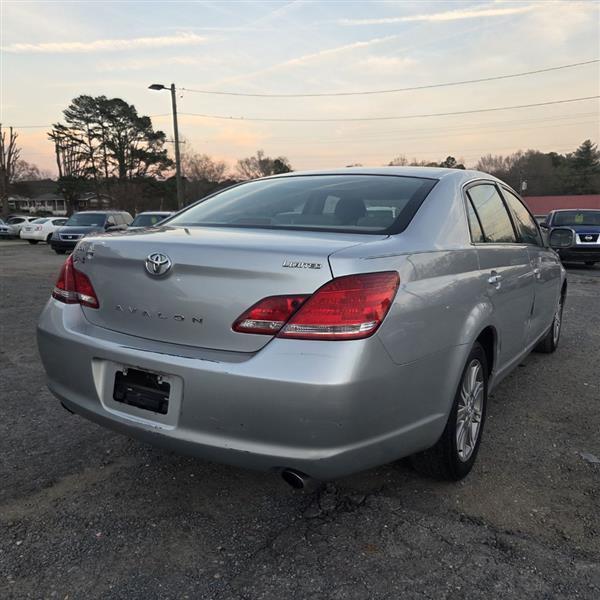 Toyota Avalon XL 2007