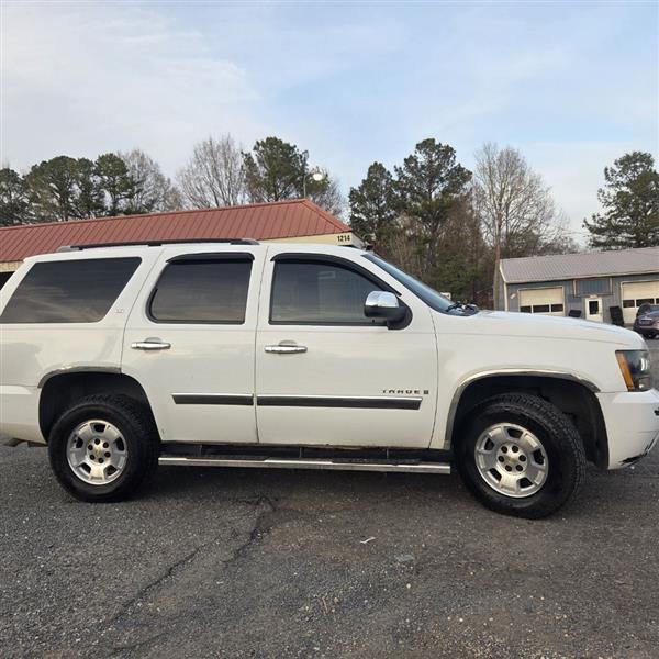 Chevrolet Tahoe LS 4WD 2009