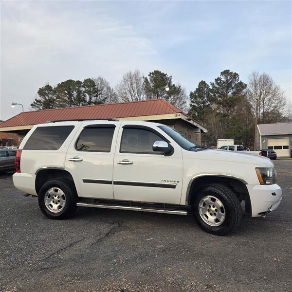 Chevrolet Tahoe LS 4WD 2009