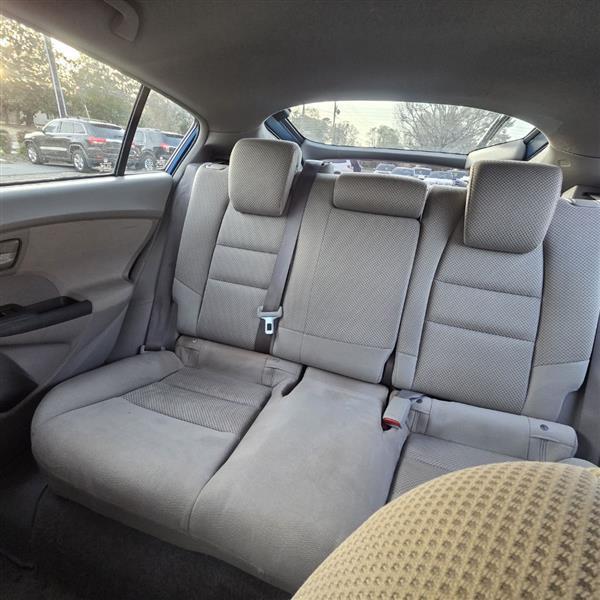 Honda Insight EX 2011