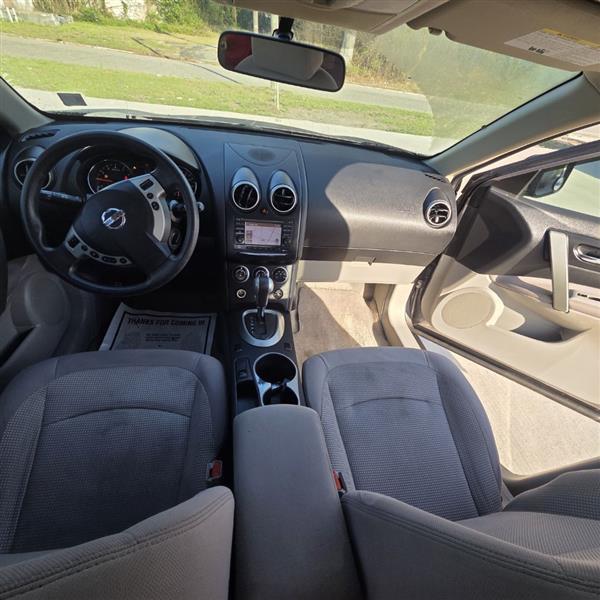 Nissan Rogue S AWD 2012