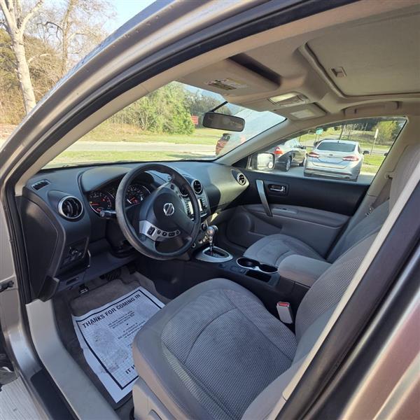 Nissan Rogue S AWD 2012