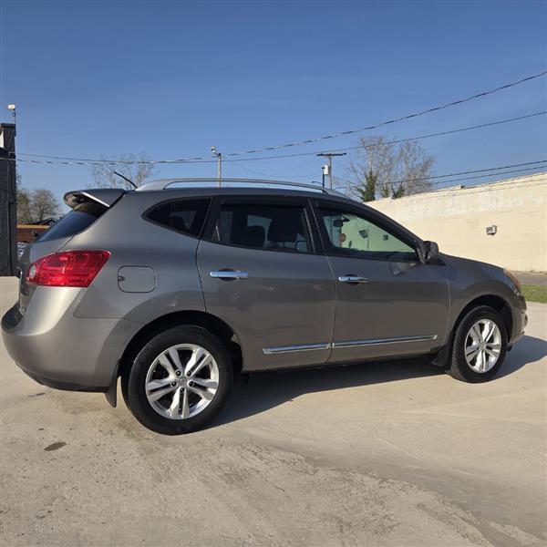 Nissan Rogue S AWD 2012