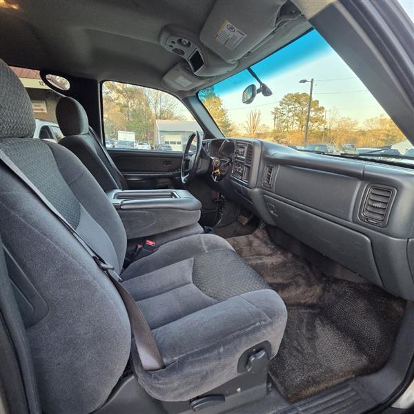 Chevrolet Avalanche 1500 2WD 2002