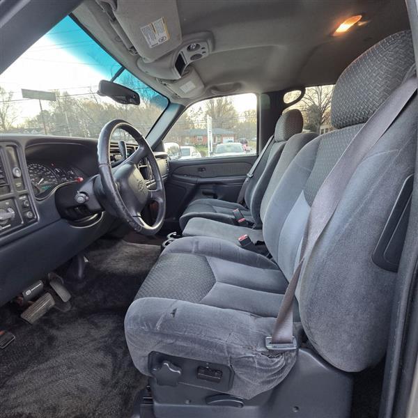 Chevrolet Avalanche 1500 2WD 2002