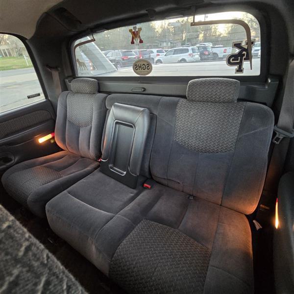 Chevrolet Avalanche 1500 2WD 2002