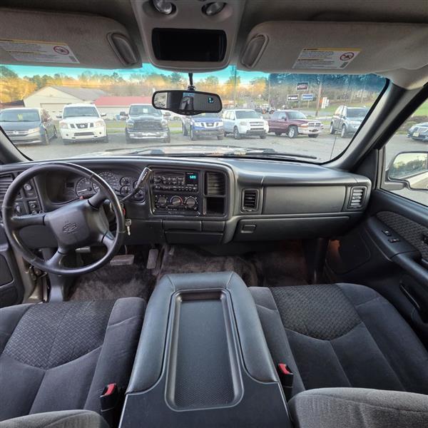 Chevrolet Avalanche 1500 2WD 2002