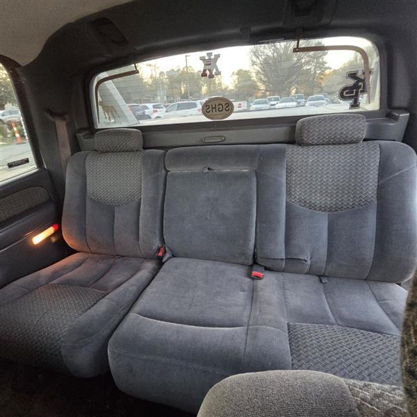 Chevrolet Avalanche 1500 2WD 2002