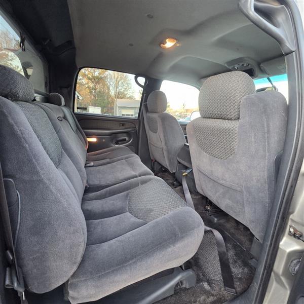 Chevrolet Avalanche 1500 2WD 2002