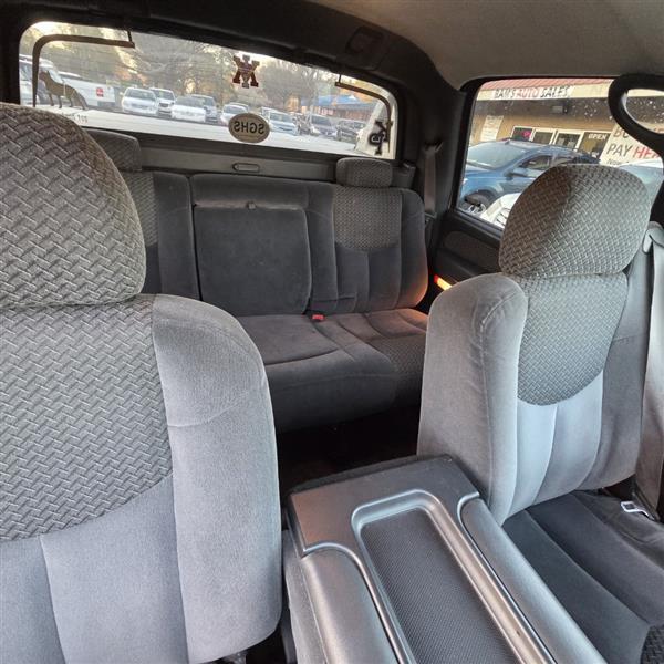 Chevrolet Avalanche 1500 2WD 2002