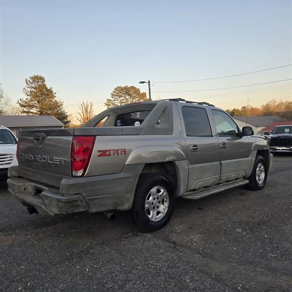 Chevrolet Avalanche 1500 2WD 2002