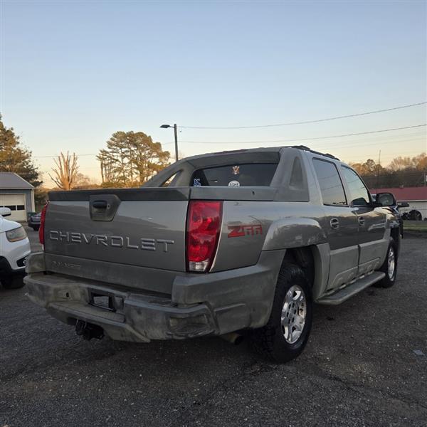 Chevrolet Avalanche 1500 2WD 2002