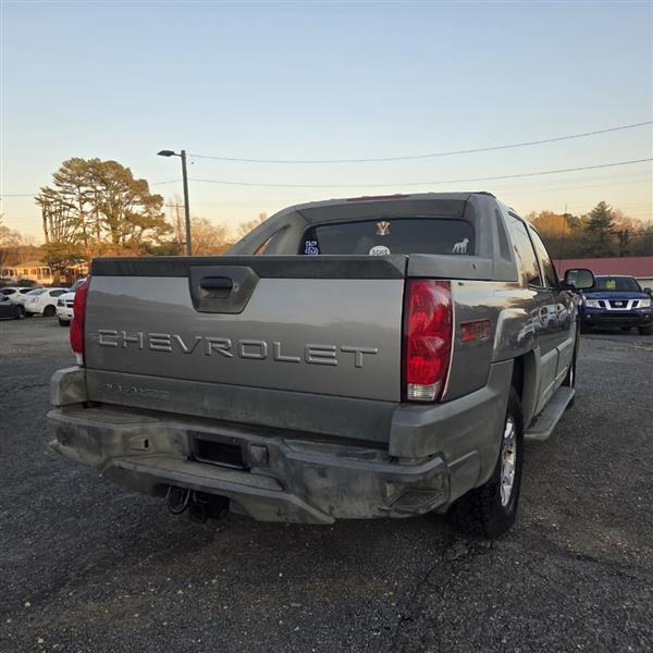 Chevrolet Avalanche 1500 2WD 2002