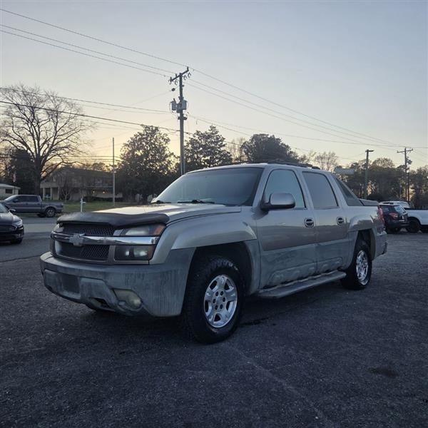Chevrolet Avalanche 1500 2WD 2002