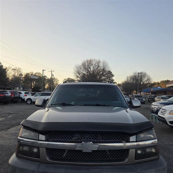 Chevrolet Avalanche 1500 2WD 2002