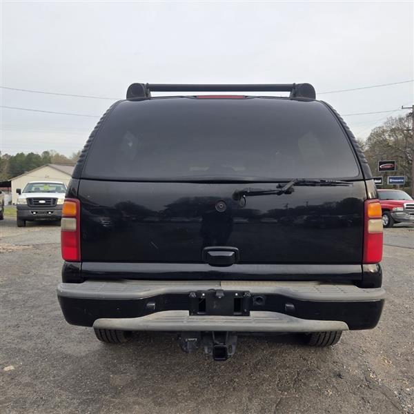 Chevrolet Suburban 1500 4WD 2003