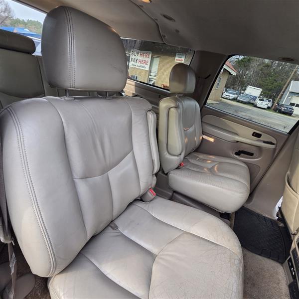 Chevrolet Suburban 1500 4WD 2003