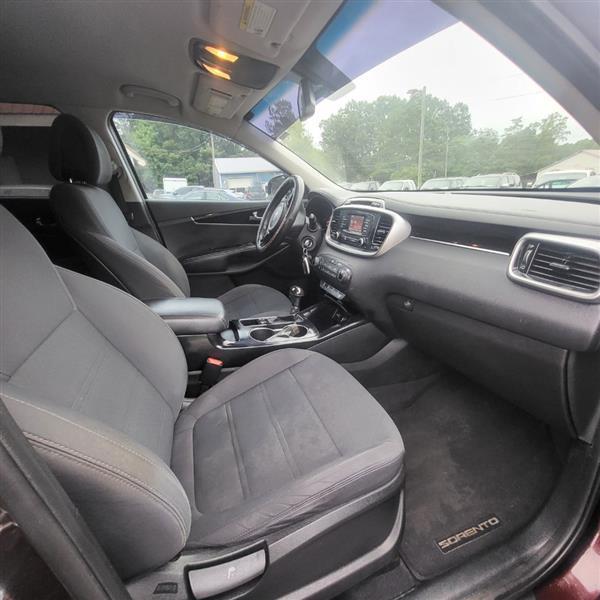 Kia Sorento LX 2WD 2016