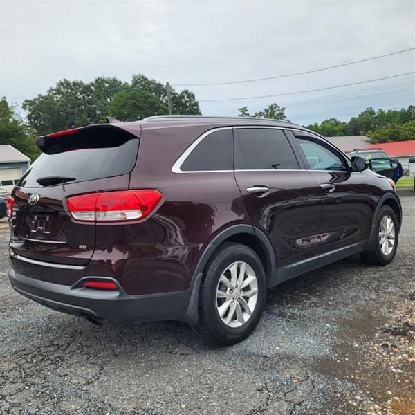 Kia Sorento LX 2WD 2016