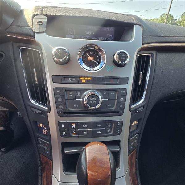Cadillac CTS Luxury 2012